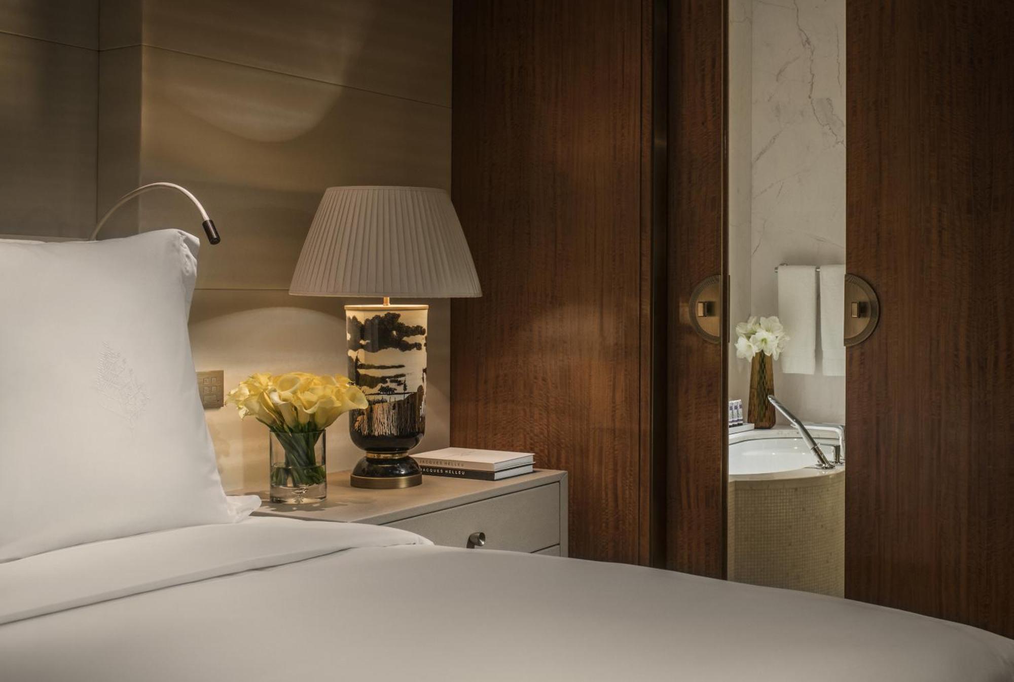 Four Seasons Hotel Tianjin Exterior photo
