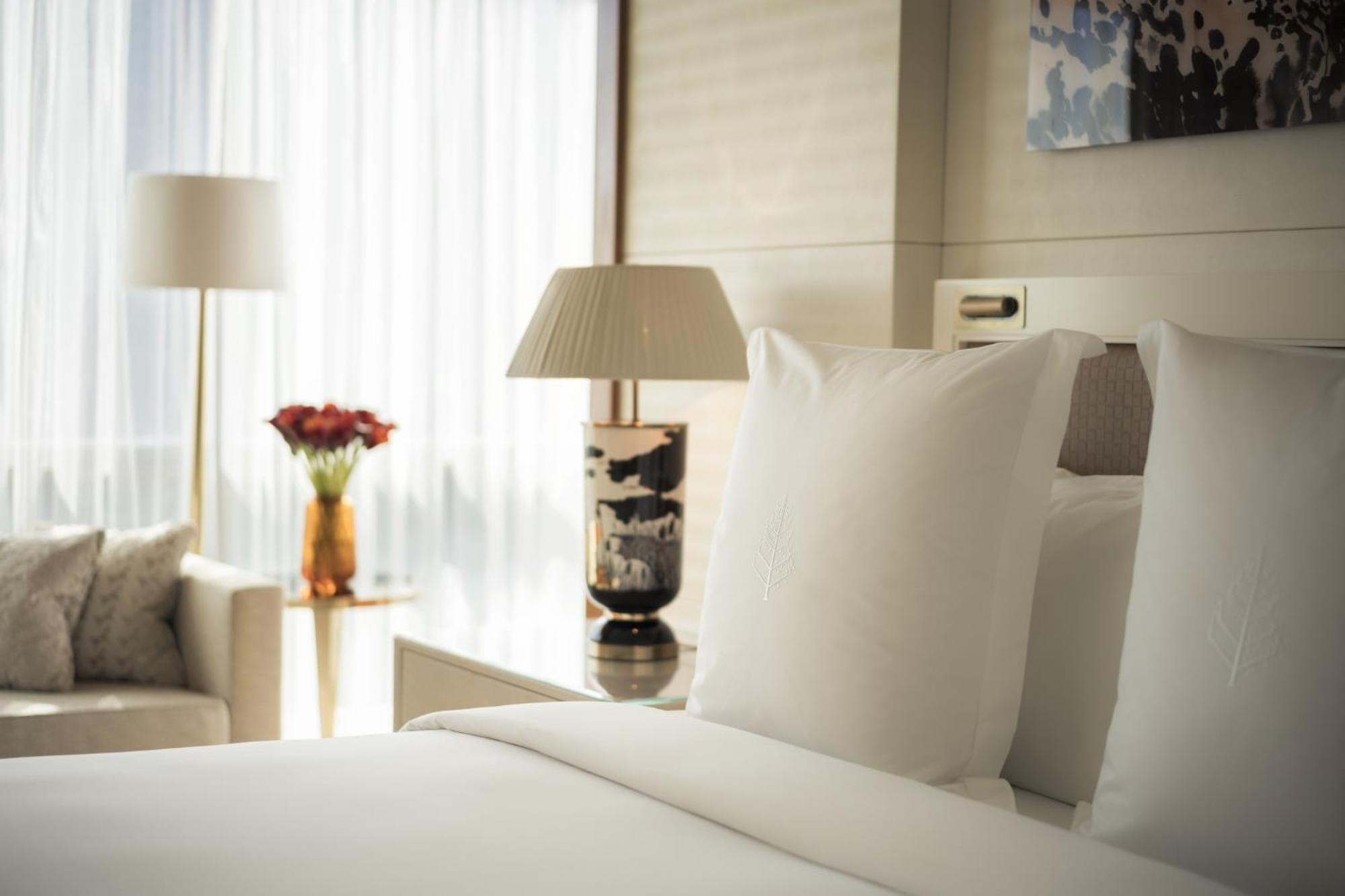 Four Seasons Hotel Tianjin Exterior photo