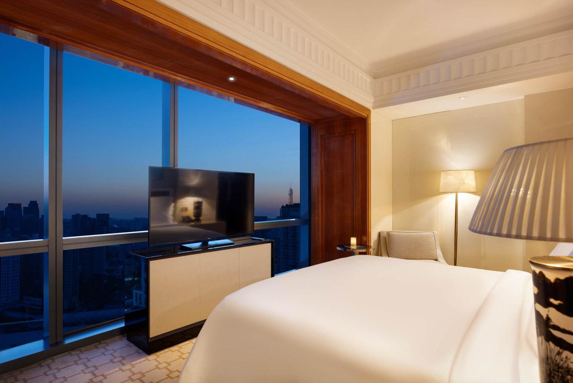 Four Seasons Hotel Tianjin Exterior photo